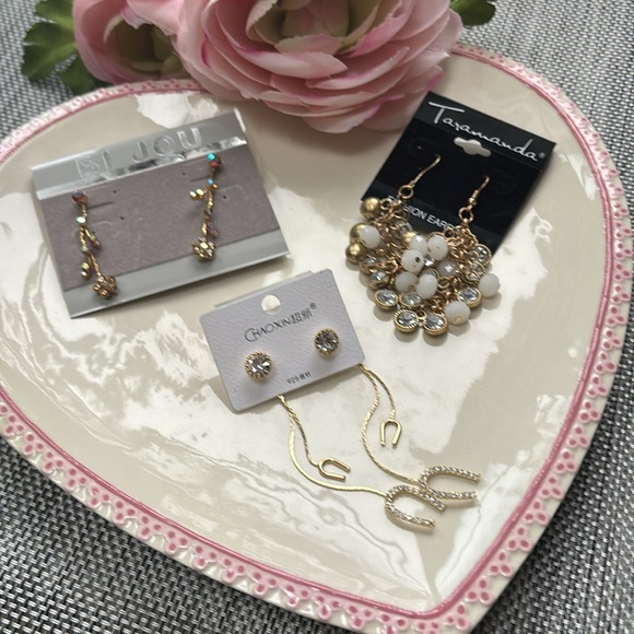 Set of 3 New with Tags Fashion Earrings - Picture 1 of 11